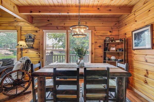 House (2 Bedrooms) | Interior
