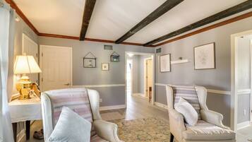 Cottage (2 Bedrooms) | Interior