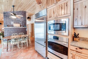 House (3 Bedrooms) | Interior - Waterfront North Hero Home w/ Screened Porch (North Hero)