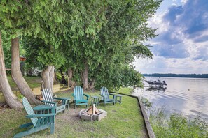 House (3 Bedrooms) | Interior - Waterfront North Hero Home w/ Screened Porch (North Hero)