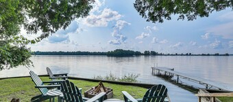Waterfront North Hero Home w/ Screened Porch