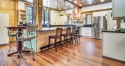 Maine Home w/ Hot Tub & Snowmobile Trail Access!