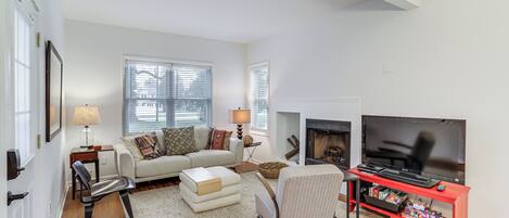 Apartment (2 Bedrooms) | Front of property