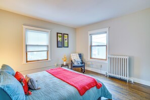 Apartment (2 Bedrooms) | Interior - Cozy Minneapolis Apartment, 1 Mi to Downtown! (Minneapolis)