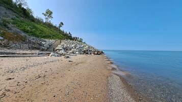 靠近海滩