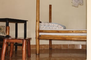 1 bedroom, desk, laptop workspace, WiFi - SheoBill Safari Lodge (Karogoto)