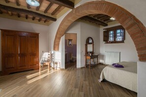 7 camere