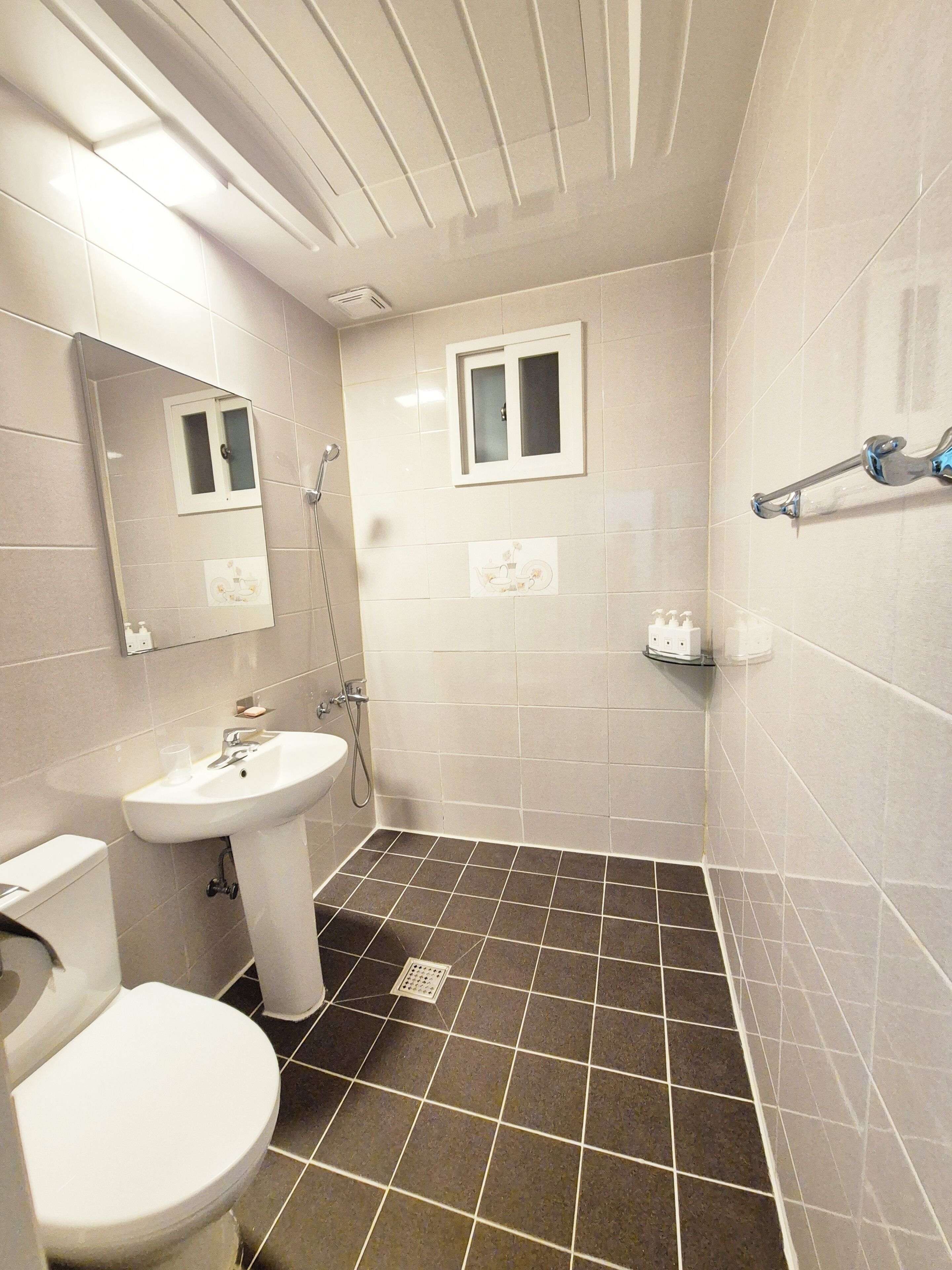 Basic Twin Room | WiFi (free)