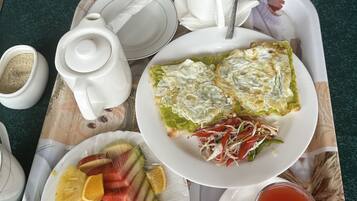 Free daily English breakfast
