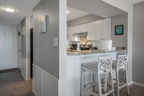 Fridge, microwave, oven, stovetop - Pet Friendly, 1st Floor 2BR 2BA @ Dunes of Panama in the B Building! (Panama City Beach)