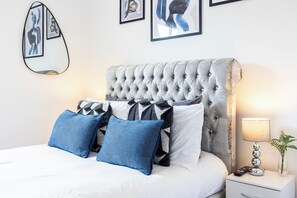2 habitaciones, tabla de planchar con plancha, internet y ropa de cama 