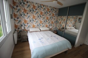 4 quartos, ferros/tábuas de passar roupa, Wi-Fi de cortesia