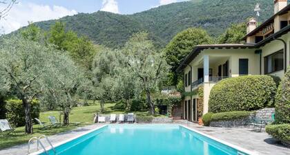 Villa Lenno Olive Grove