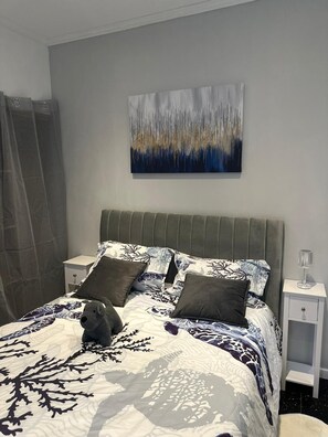 1 Schlafzimmer, Bügeleisen/Bügelbrett, Reisekinderbett, kostenloses WLAN