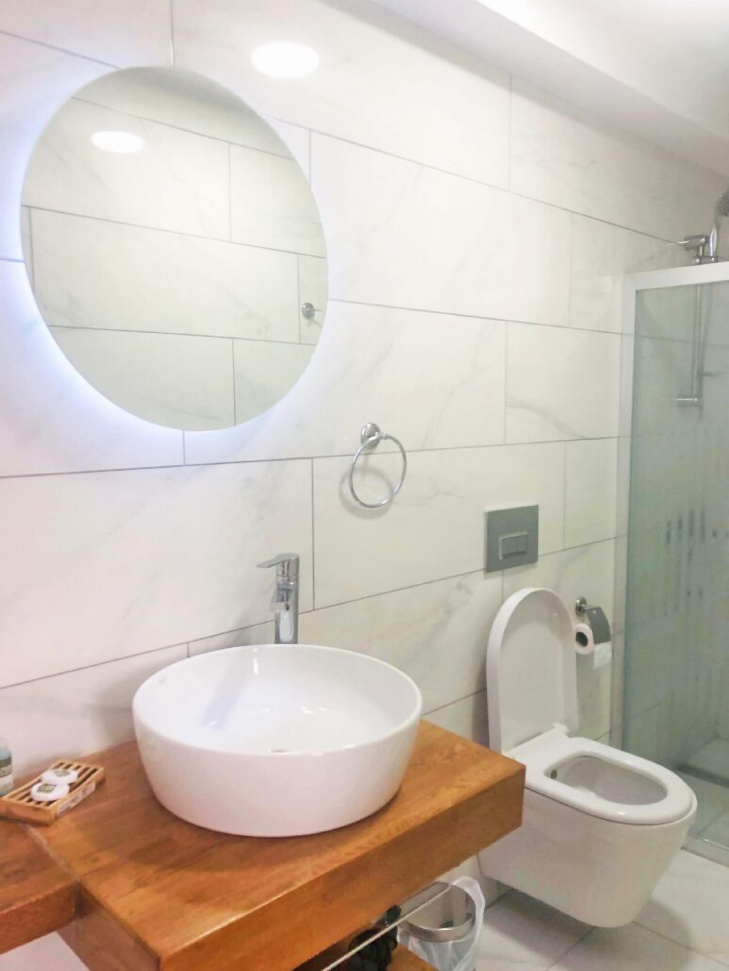 Deluxe-værelse - udsigt til have | Badeværelse