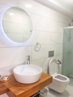 ห้องดีลักซ์, วิวสวน | ห้องน้ำ