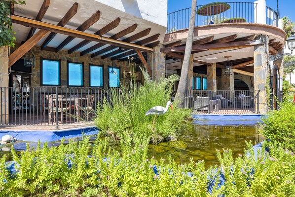 Outdoor dining - Sierra apt Puerto Banus by Costarentals - Ref M1 (Marbella)