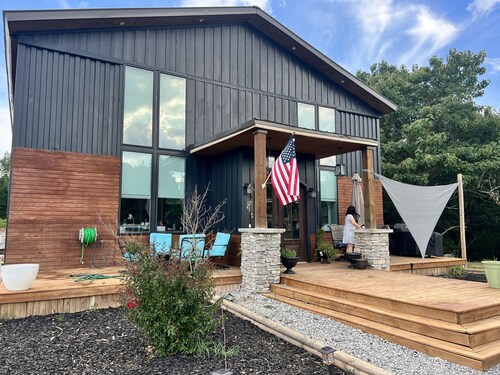 Shipping container home with no neighbors in sight. 