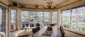 Waterfront, Great Location, Entertainment Room