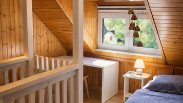 3 bedrooms, in-room safe, iron/ironing board, free WiFi