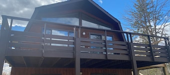 Wenzel's Woods-Pet Friendly/Fishing/Hunting/Hockey/Golf/ATVs