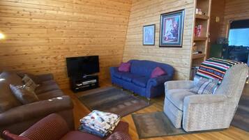 Smart TV, DVD player, books, music library