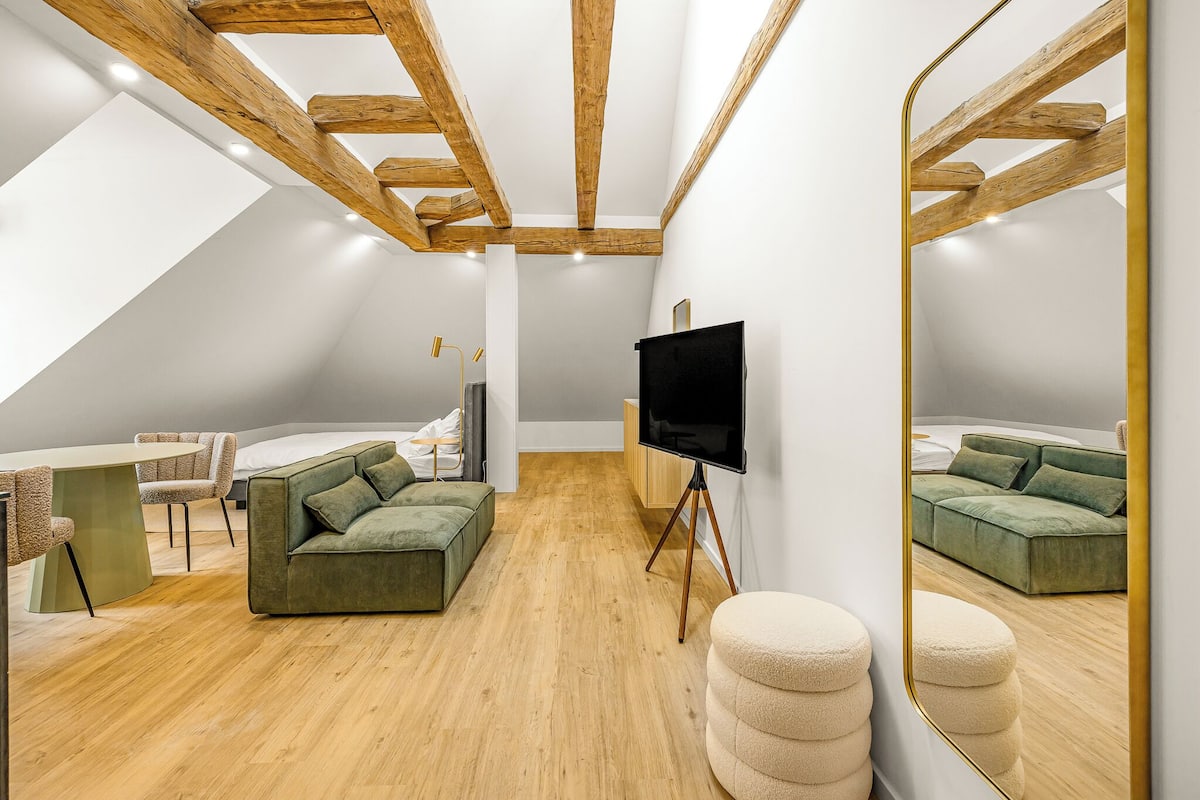 Attic Corner Suite | Premium bedding, down comforters, desk, laptop workspace
