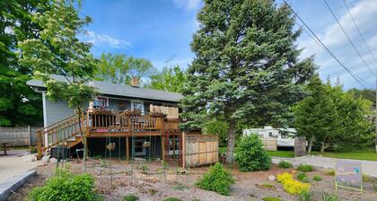 Newly remodeled bright garden apartment right in the Village of Northport, MI!