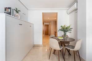Dining - Waou Gran Via Apartment IV - Corta Duració (Madrid)