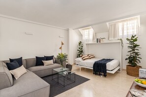1 bedroom, iron/ironing board, free WiFi