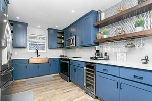 雪櫃、微波爐、洗碗機、咖啡機/沖茶器