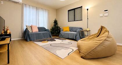 Direct access to Osaka Kansai Airport,5 minutes by train from Nanba