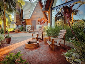 Deluxe Chalet (1) | Terrace/patio