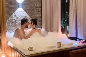 Chalet Deluxe | Bañera de hidromasaje