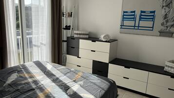 2 chambres, fer et planche Ă repasser, Wi-Fi gratuit, draps fournis