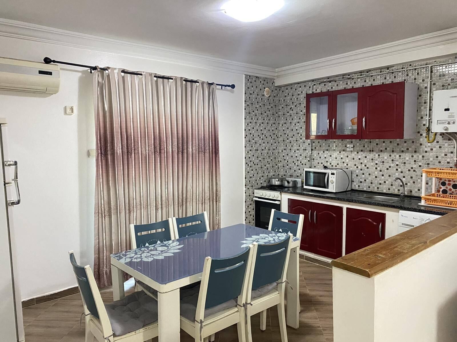 标准公寓 | 私人厨房 | 大冰箱、烤箱、厨具/餐具