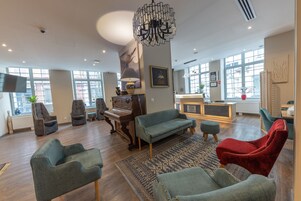 Sala de estar en el lobby