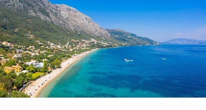 Villa Alora - Three Bedroom Villa, Sleeps 6