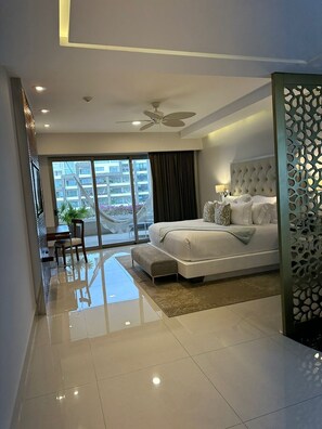 3 soverom, strykejern/-brett, wi-fi og sengetøy