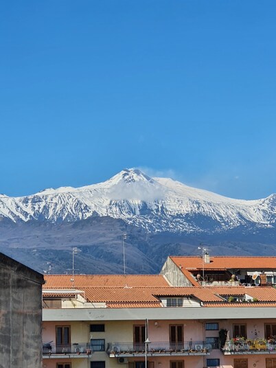 Stanza ad ore Acireale
