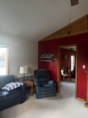 智能電視、壁爐