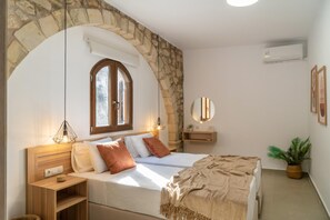4 bedrooms, free WiFi, bed sheets