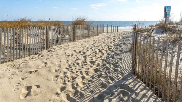 Strand
