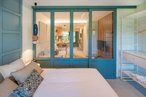 Room - Newly renovated studio in Golden Mile w/ Pool (Marbella)