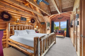 5 bedrooms, desk, iron/ironing board, free WiFi