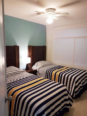 2 bedrooms, iron/ironing board, WiFi, bed sheets - Depa en planta baja en el Corazón de Tlaquepaque

 (San Pedro Tlaquepaque)