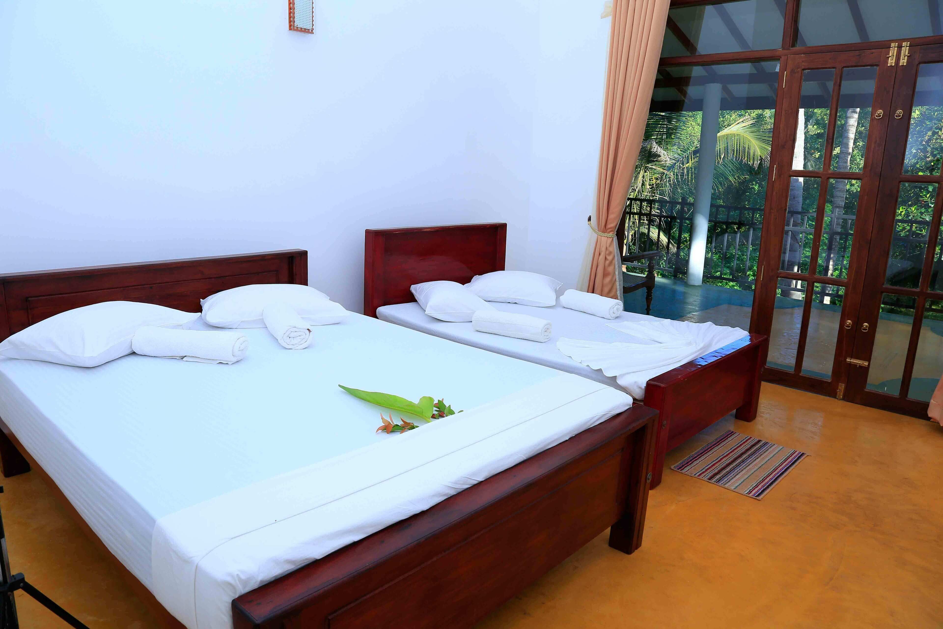 Habitación triple básica | Baño