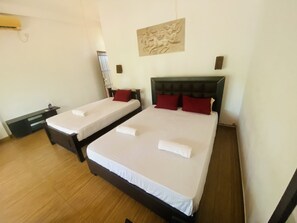 家庭客房, 河景 | 獨特裝潢、布置獨特、書桌、隔音