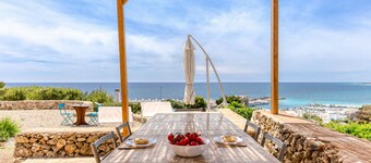 Sunset view, infinity pool, little stone house
