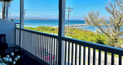 2-bedroom oceanfront hotel suite, large deck, AC, pet friendly